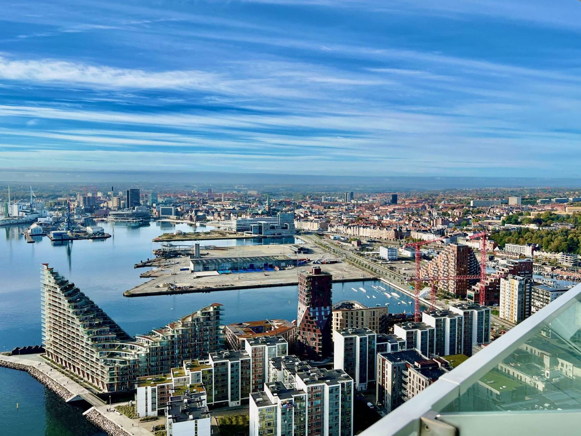 Penthouse Paradise On 39Th Floor Lägenhet Århus Exteriör bild